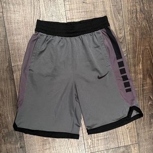 Kids Nike ELITE Athletic Shorts (large)